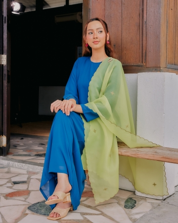Elora in Teal